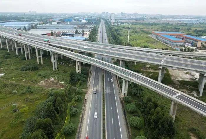 【決戰(zhàn)四季度】舊路煥新顏！這條路預計明年1月完成修復！