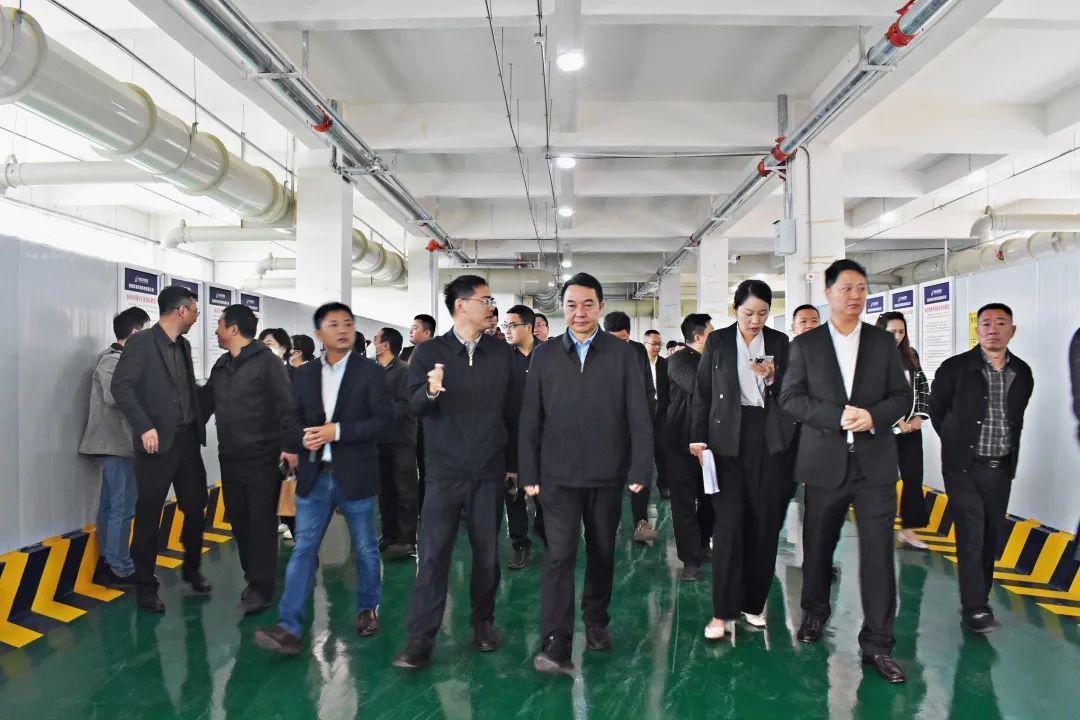 【子公司動態(tài)】四川省生態(tài)環(huán)境廳黨組成員、副廳長李銀昌帶隊參觀調研欣海環(huán)境公司